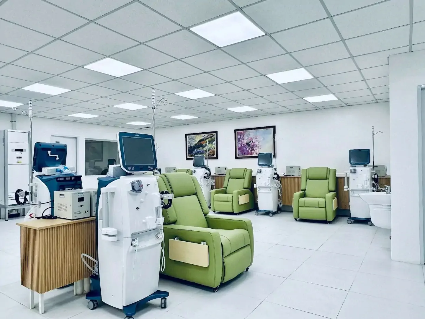 Nikkiso DBB-EXA ES dialysis machines at KS Infinity dialysis center